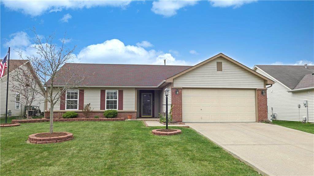 5536 Wood Hollow Drive - Photo 1