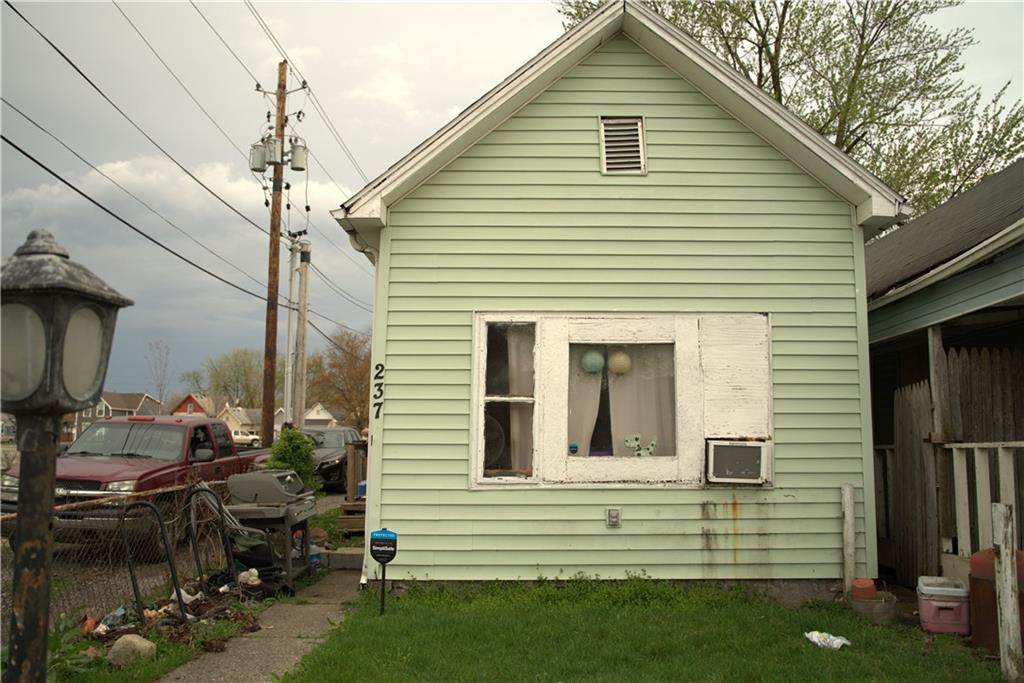 237 Morris Street - Photo 1