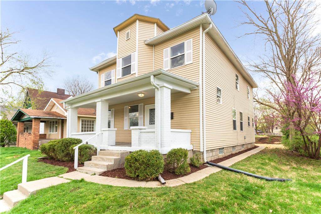 120 Spencer Avenue - Photo 1