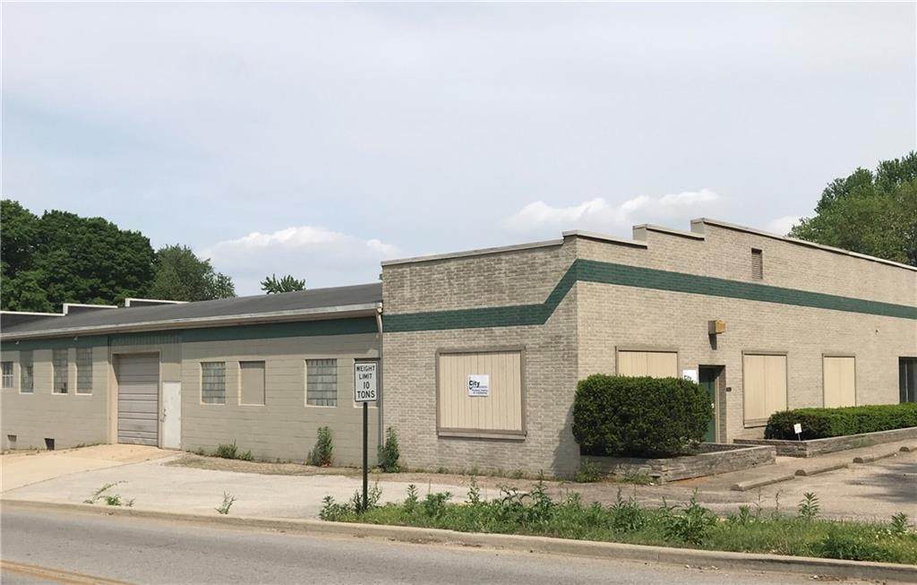 2333 Fruitridge Avenue - Photo 1