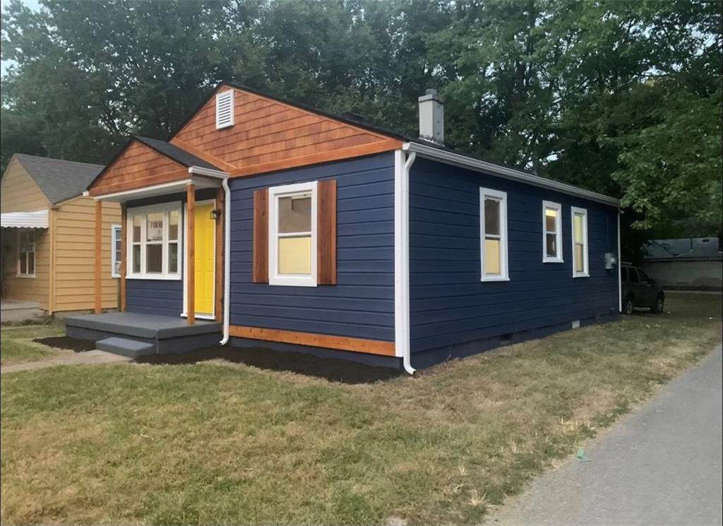 1135 Sharon Avenue - Photo 1