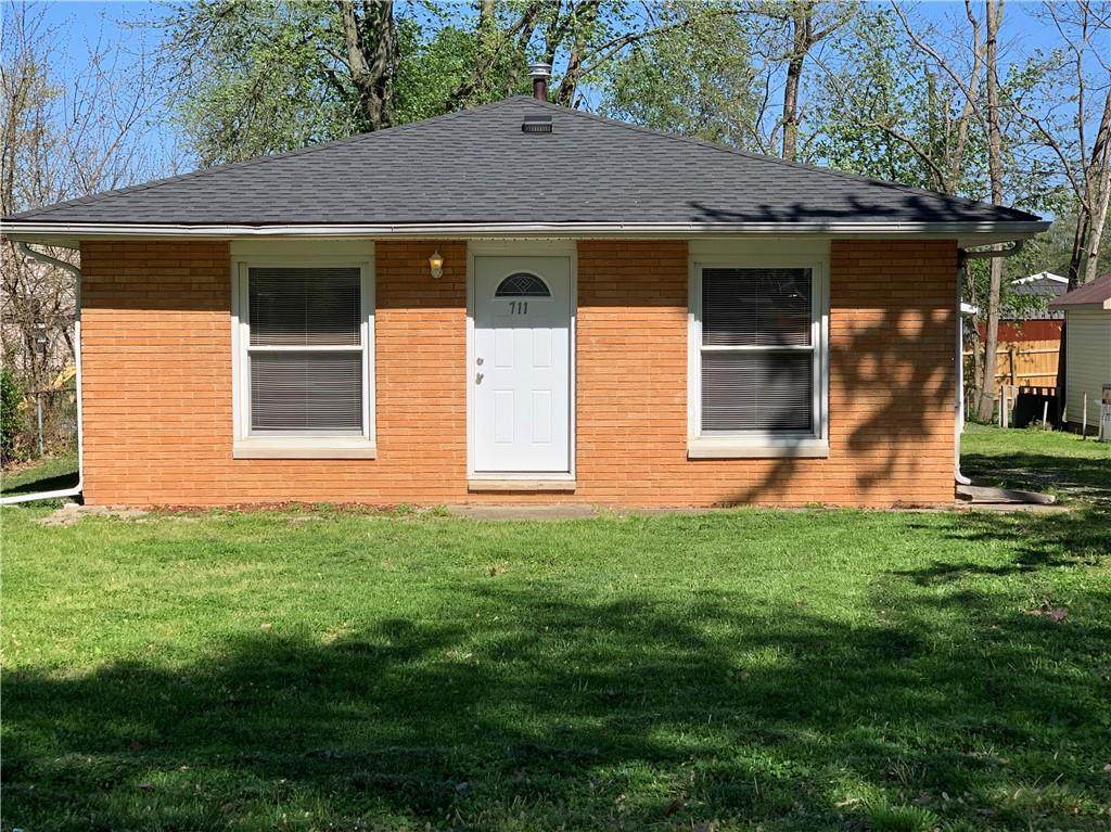 711 Glendale Drive - Photo 1
