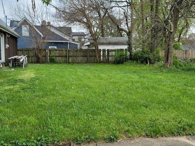921 24th Street - Photo 1