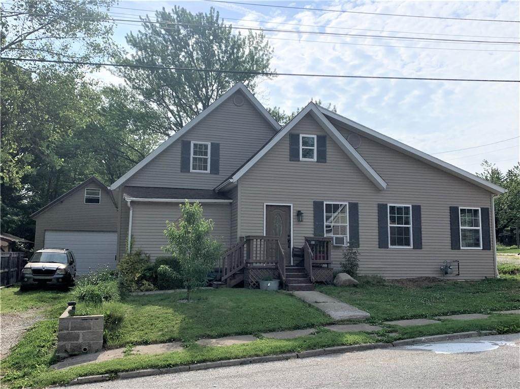 810 John Street - Photo 1