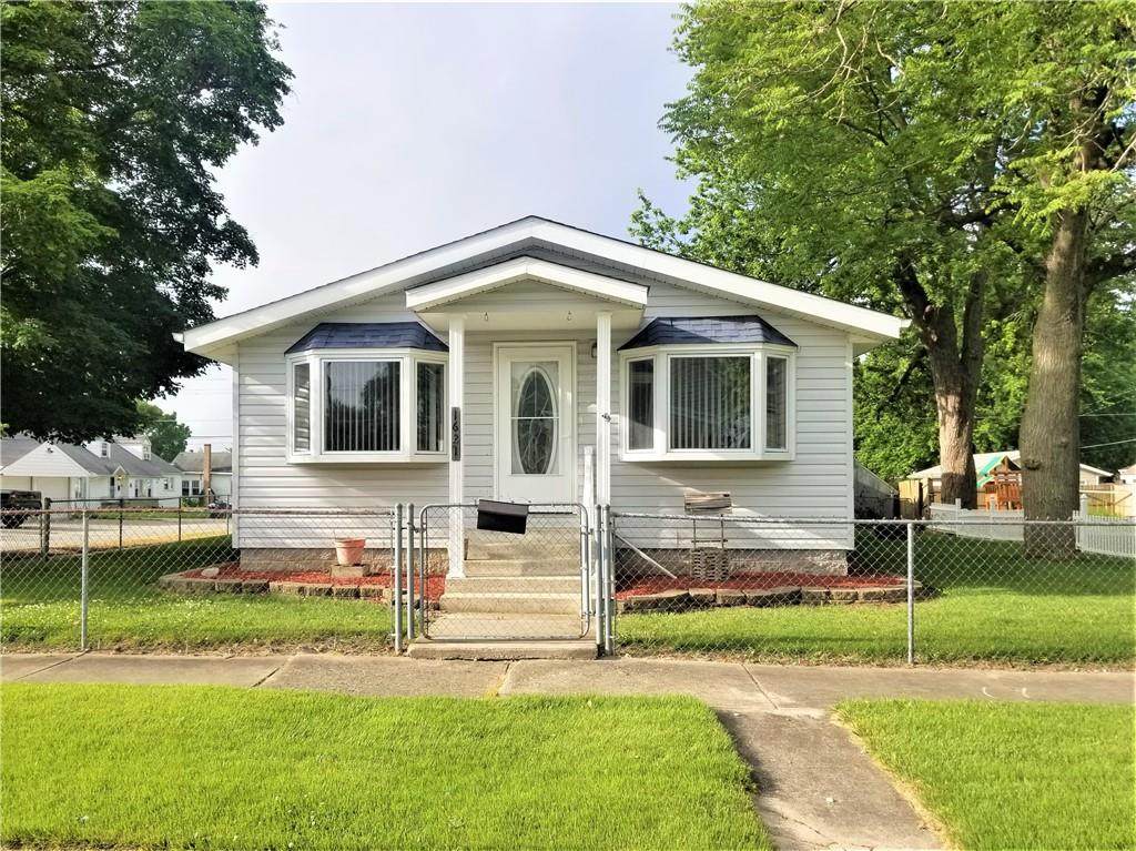 1621 E Street - Photo 1