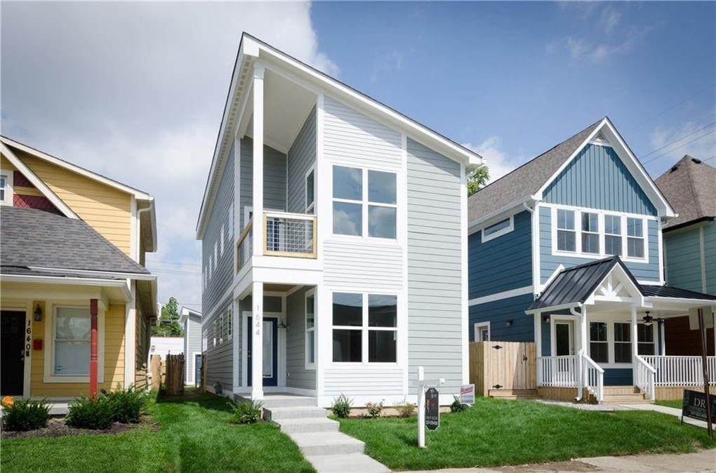 1644 Lexington Avenue - Photo 1