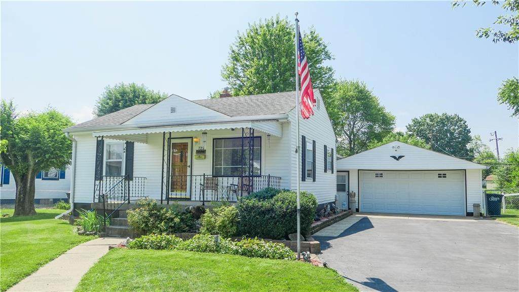 725 Fletcher Lane - Photo 1