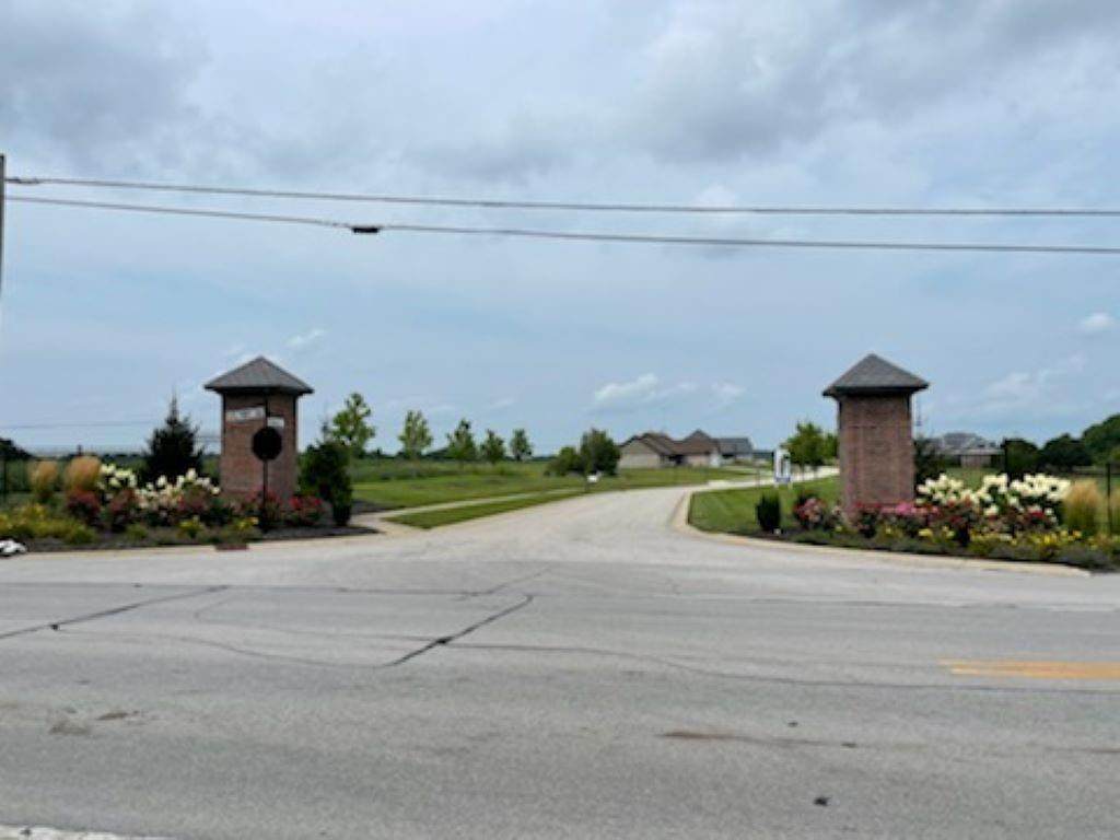300 Brianne Lane - Photo 1