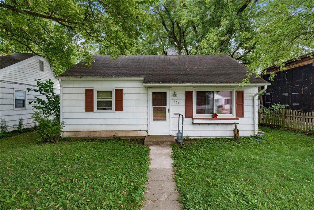 109 Oak Street - Photo 1