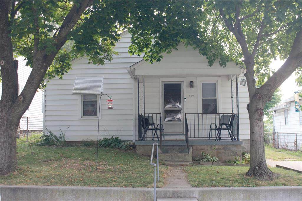 819 Manhattan Avenue - Photo 1