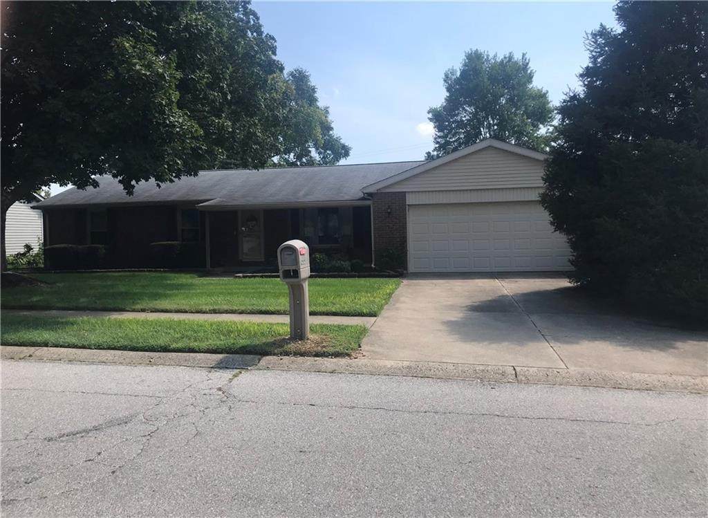 2823 Fox Pointe Drive - Photo 1