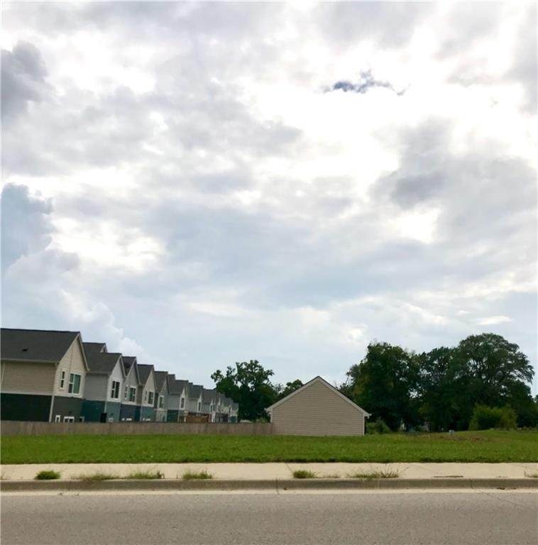 71 Steeples Boulevard - Photo 1