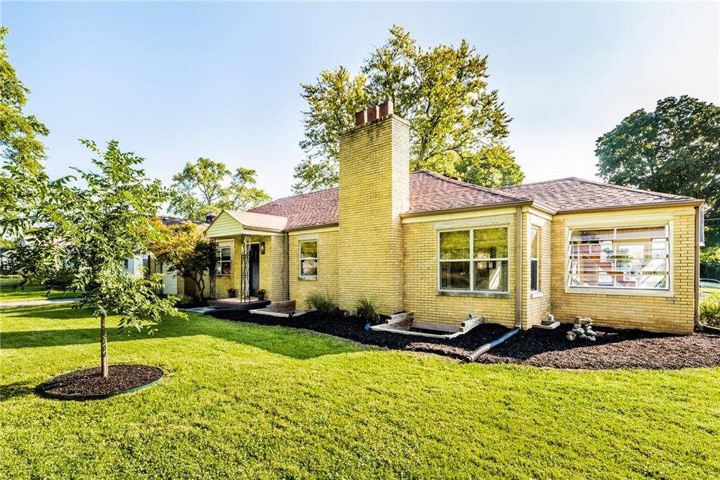 634 40TH Street - Photo 1