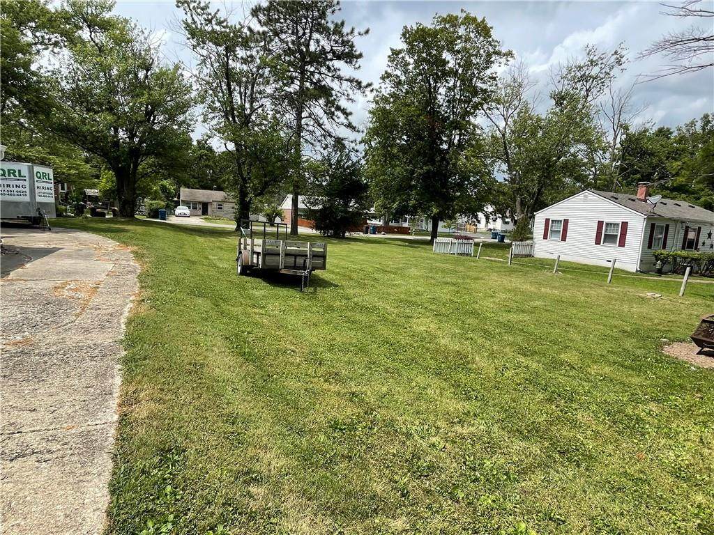 123 Routiers Avenue - Photo 1