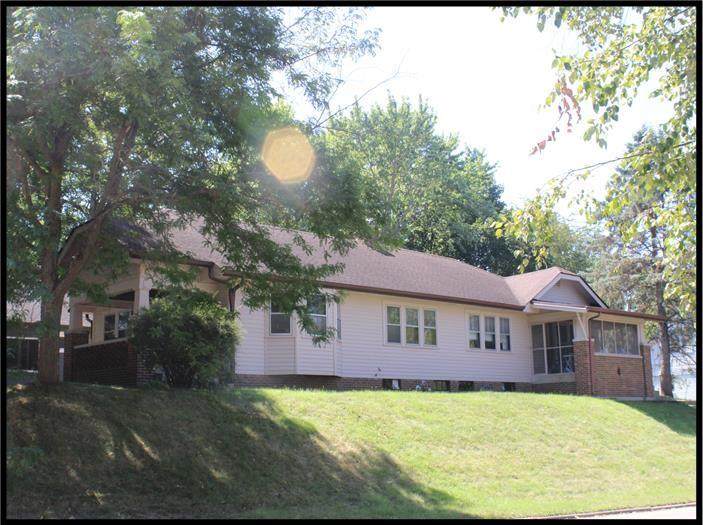 5948 Broadway Street - Photo 1