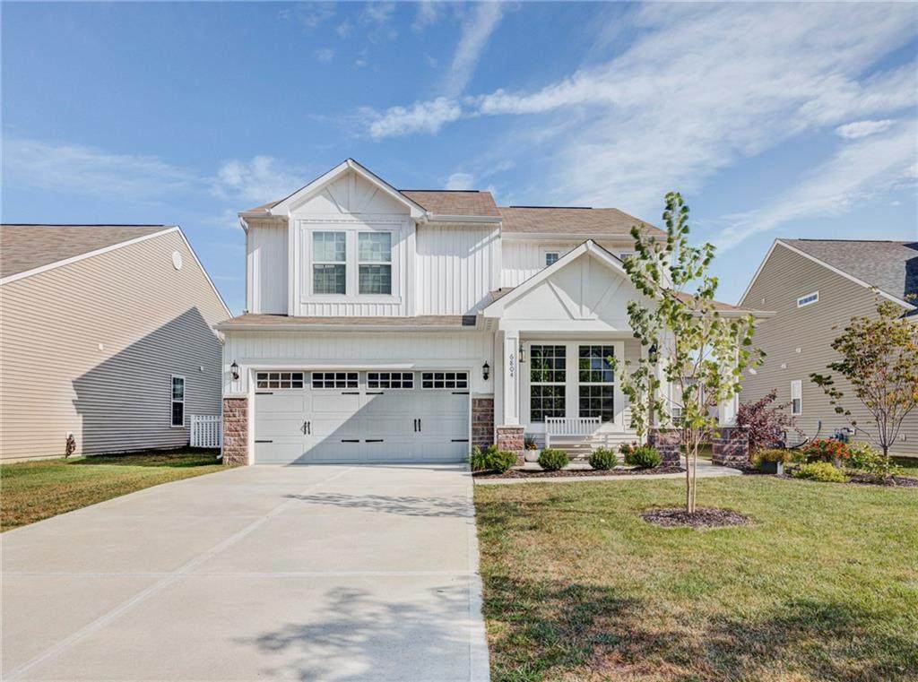 6804 Shooting Star Drive - Photo 1