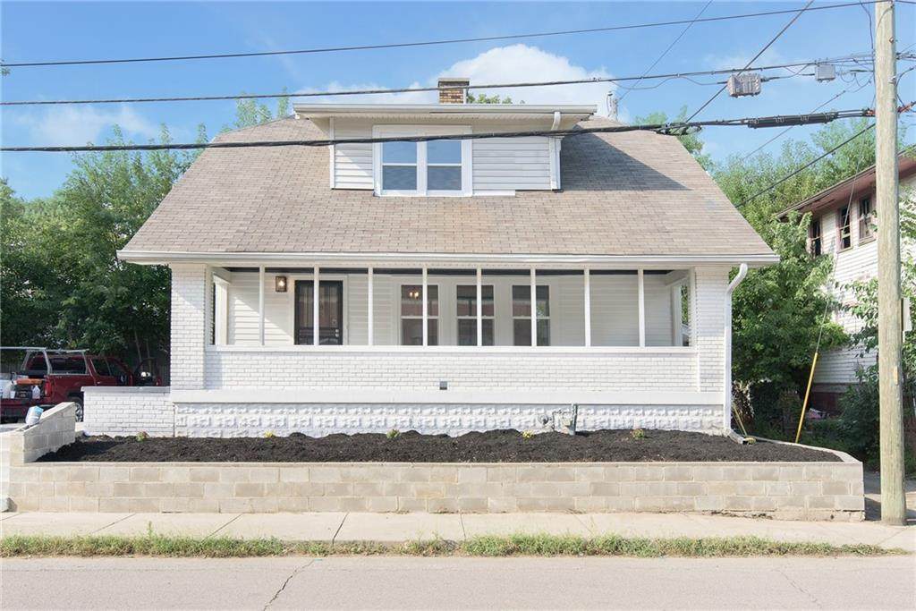 2910 11th Street - Photo 1