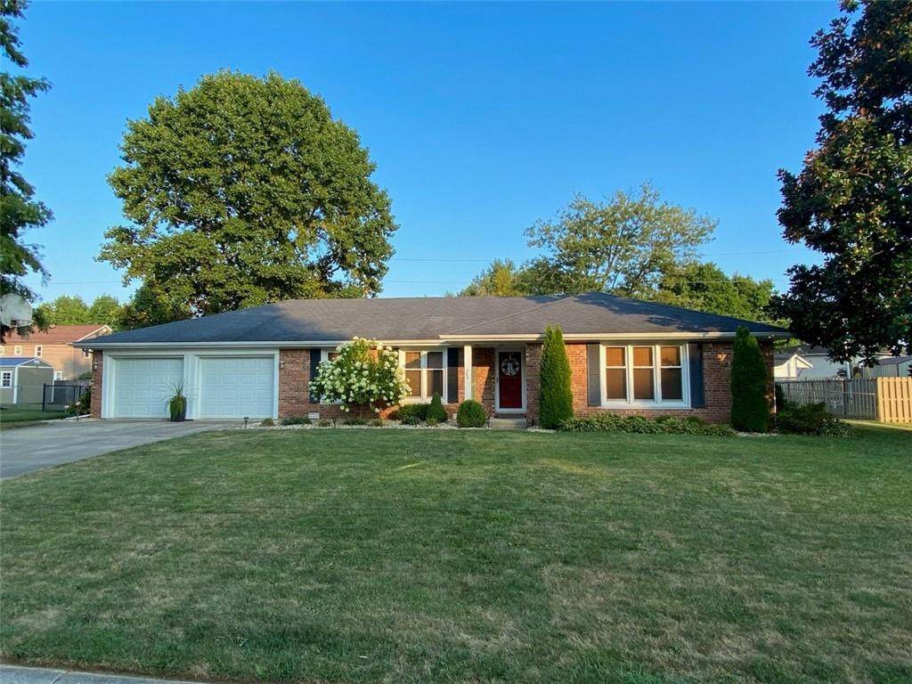 584 Camelot Drive - Photo 1