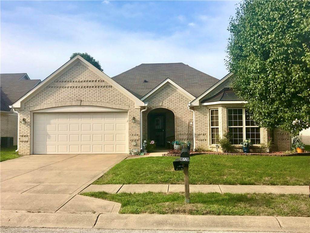10720 Stable Drive - Photo 1