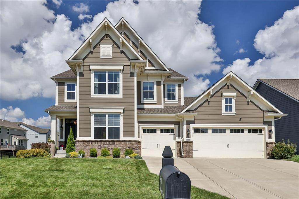 15930 Oakhurst Lane - Photo 1