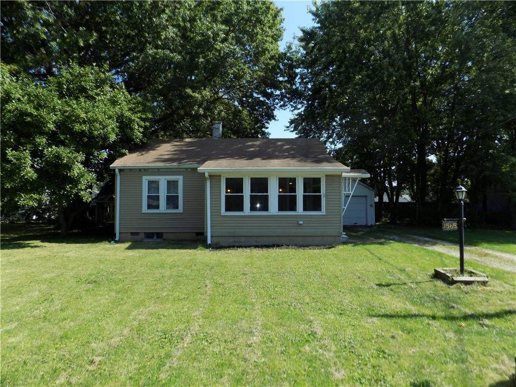 1565 Riley Avenue - Photo 1