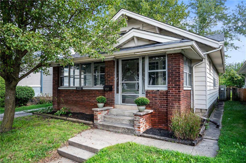 1237 Hiatt Street - Photo 1