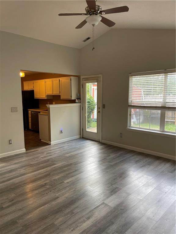 8450 Country Club Boulevard - Photo 1