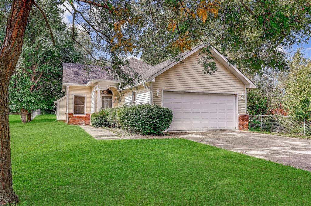 202 Hugo Street - Photo 1