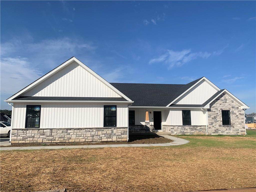 113 Abbey Lane - Photo 1