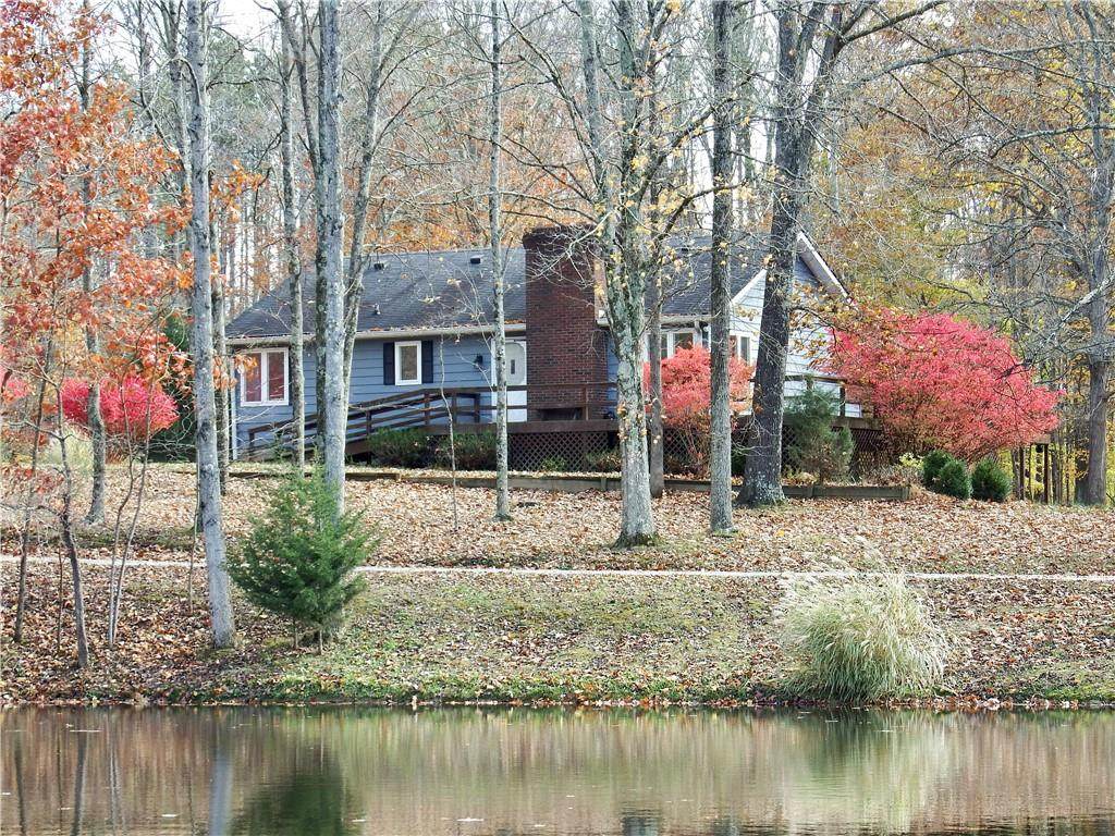 2275 Twinlake Drive - Photo 1