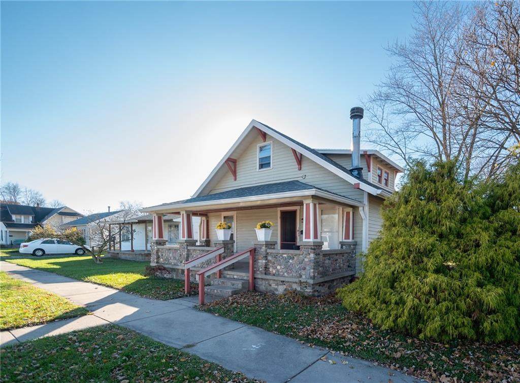 1507 9th Street - Photo 1
