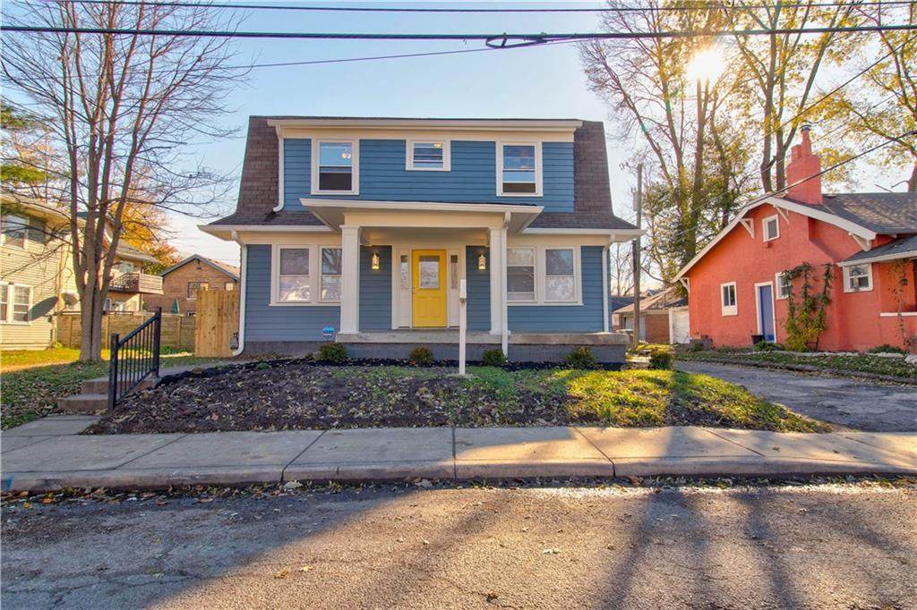 821 36th Street - Photo 1