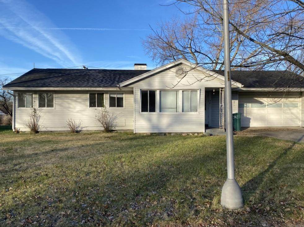 920 19th Street - Photo 1