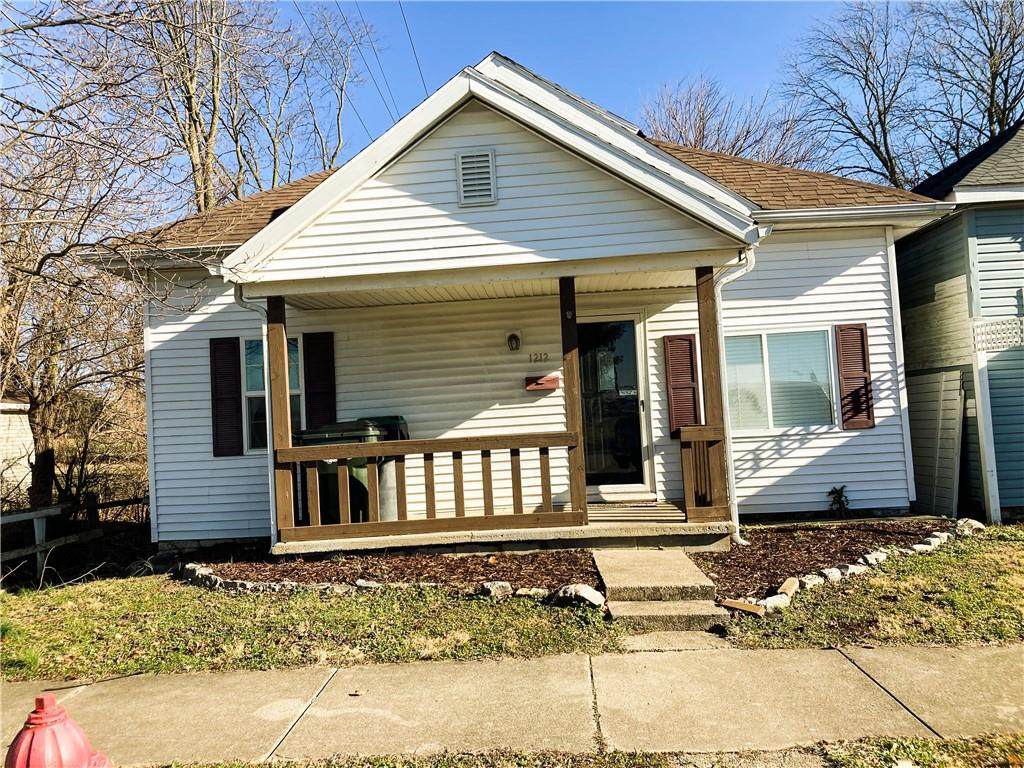 1212 Carver Street - Photo 1
