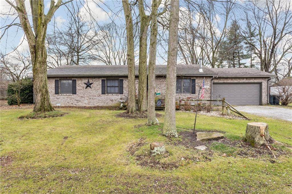 8135 County Road 700 - Photo 1