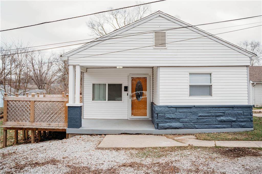 2667 Boyd Avenue - Photo 1