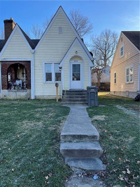4919 Orion Avenue - Photo 1