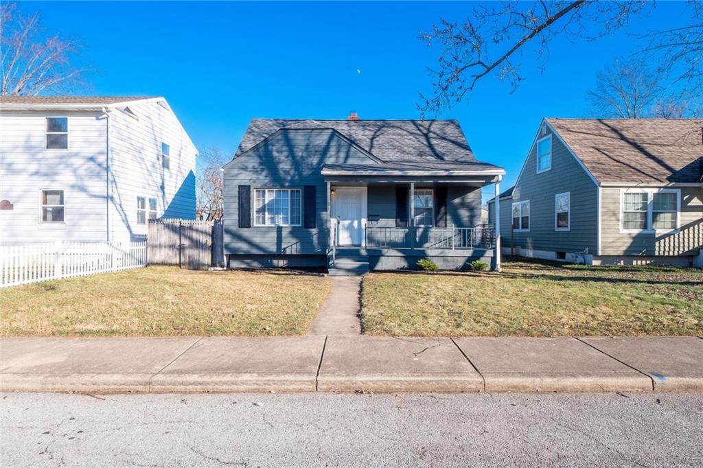 1925 Winton Avenue - Photo 1