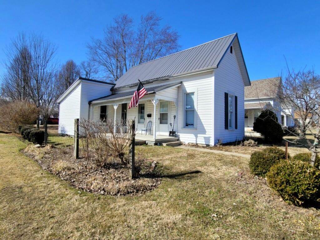 1017 Benjamin Street - Photo 1