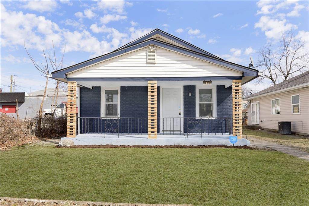 2045 Parker Avenue - Photo 1