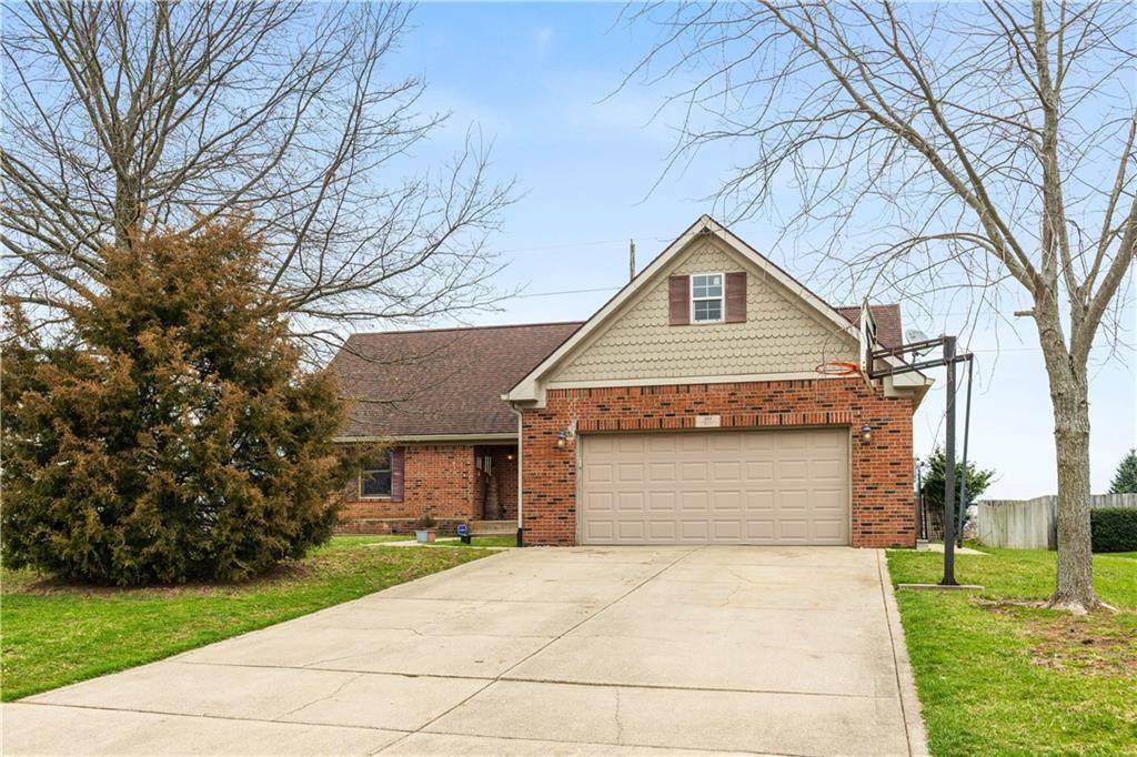 355 Cardinal Drive - Photo 1