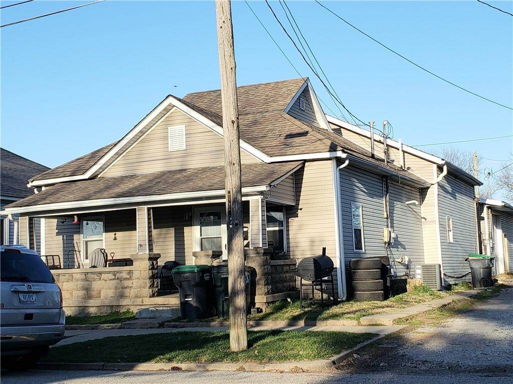 320 Carver Street - Photo 1