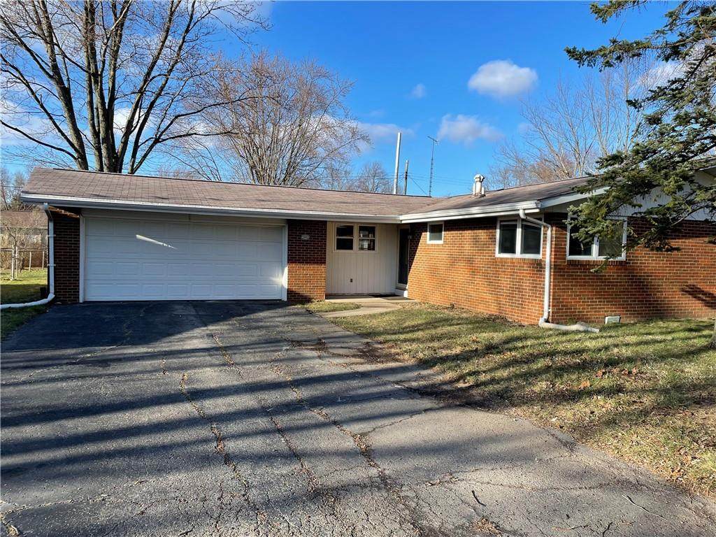 1800 Earl Drive - Photo 1