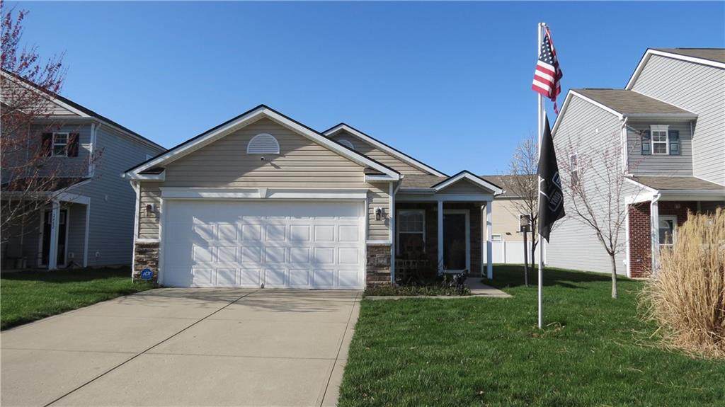 2472 Middle View Drive - Photo 1