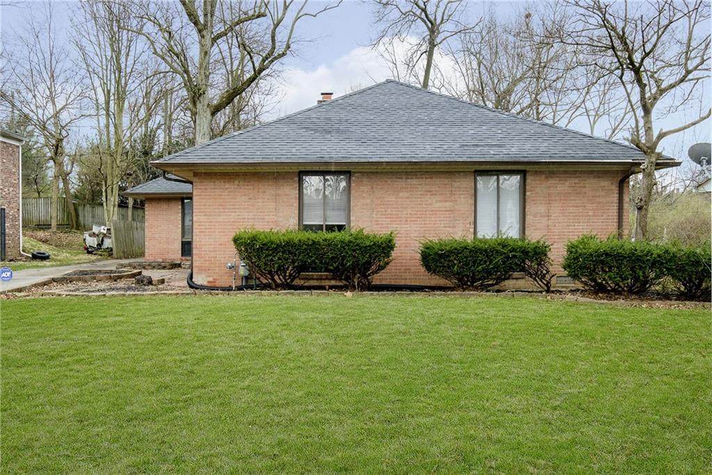 1917 10TH Street - Photo 1