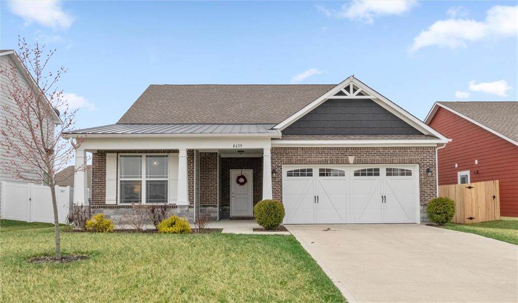 8639 Hemingway Drive - Photo 1