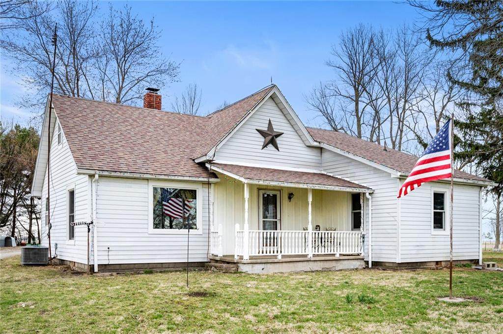 4942 State Road 28 - Photo 1