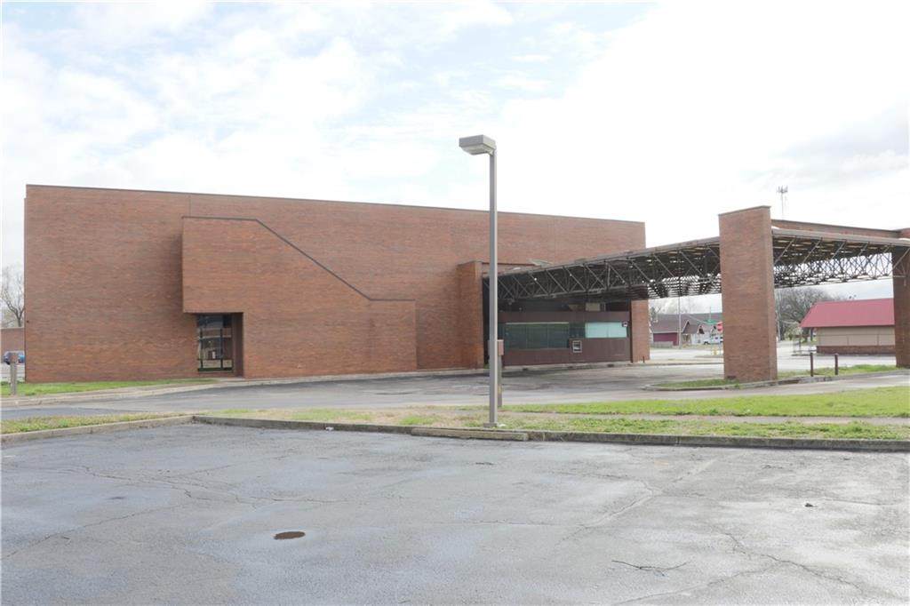 2033 State Street - Photo 1