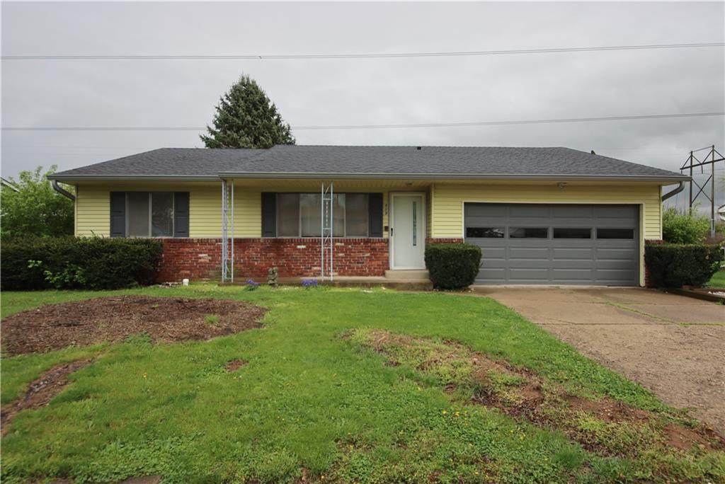 809 Spring Valley Drive - Photo 1