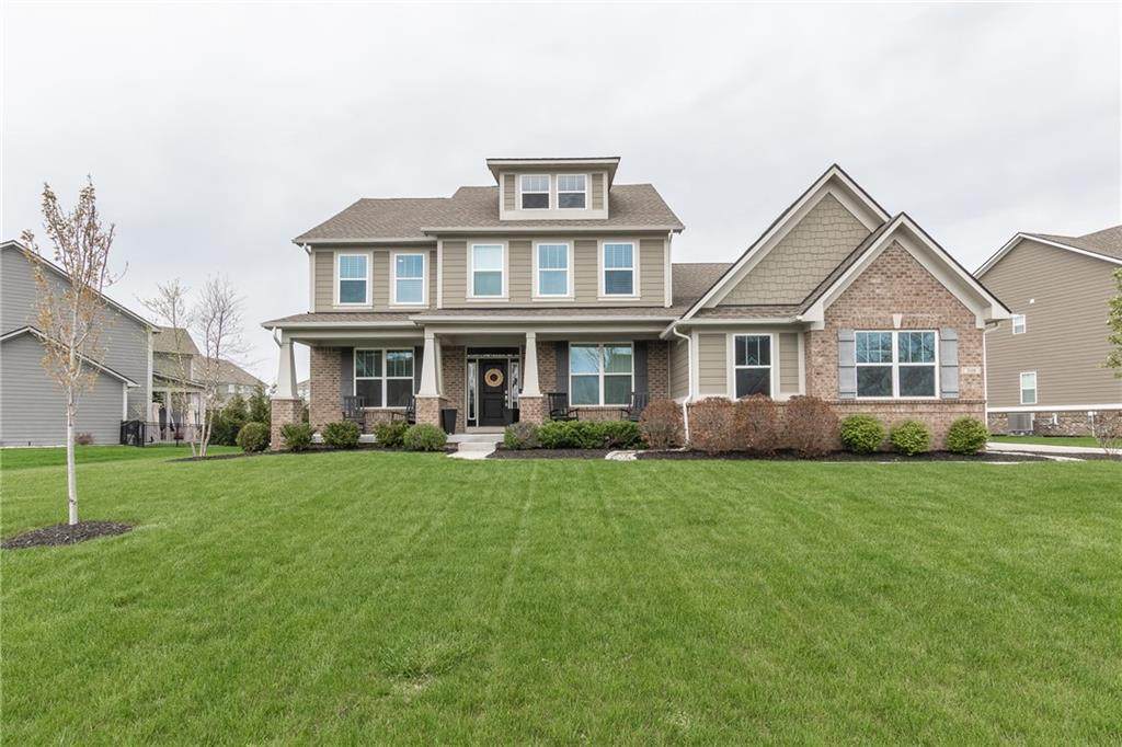 308 Zenith Drive - Photo 1